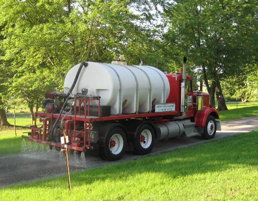 Abat-poussière - Services d'été avec Multi Routes Inc.